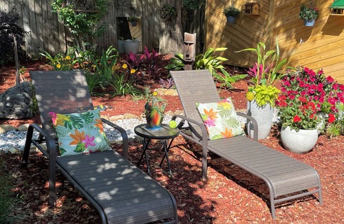 Milton House | Sleeps 6 with Garden/Bar