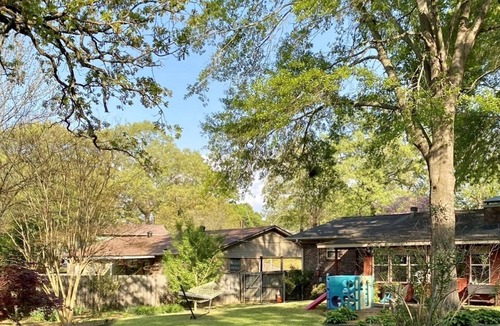 Sherwood House | Sleeps 7, cozy, close to downtown LR