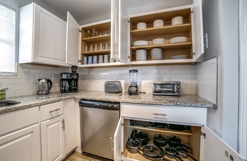 Arena District House | Sleeps 8 | Private Pool + Close to RiverWalk