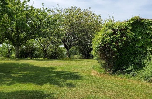 Laussou House | Sleeps 8 with Pool and Pet-Friendly