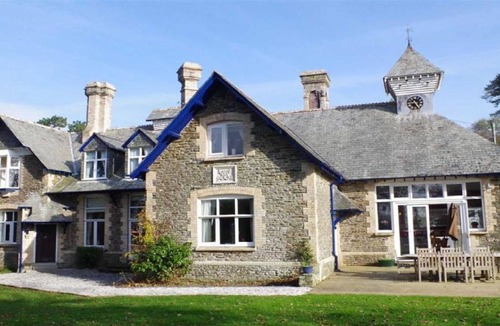 Newton Ferrers House | Sleeps upto 16 people, Pet Friendly.