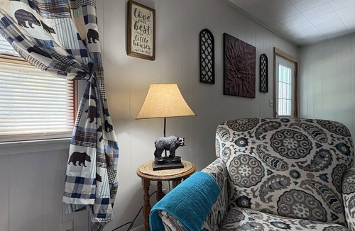 Bedford House | Sleepy Bear’s Den