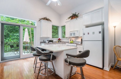 South Haven Villa | Sleepy Hollow Beach Resort introduces Patio 30