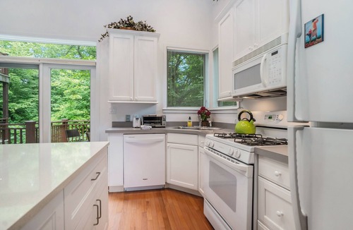 South Haven Villa | Sleepy Hollow Beach Resort introduces Patio 30
