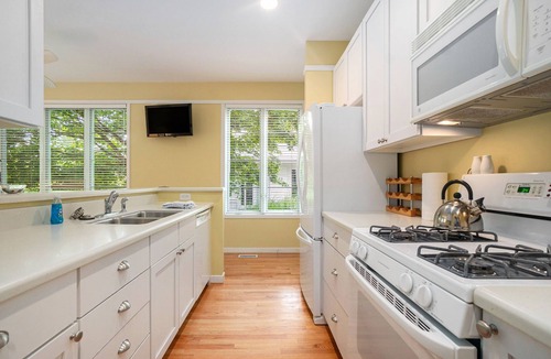South Haven Cottage | SLEEPY HOLLOW BEACH RESORT INTRODUCES COTTAGE 3A!
