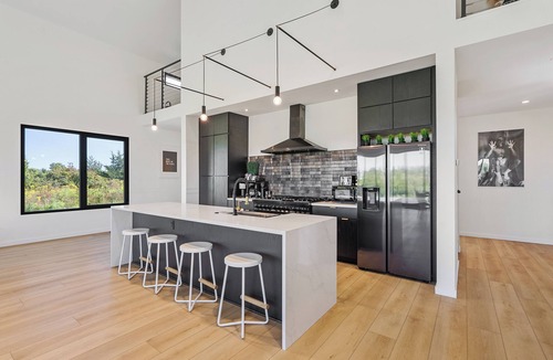 Athens House | Sleepy Hollow Lake/Waterfront, Lake View & BBQ