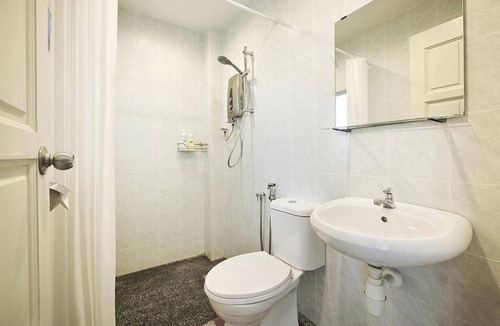 Bandar Melaka Hostel | Sleepy Nomad Hostel