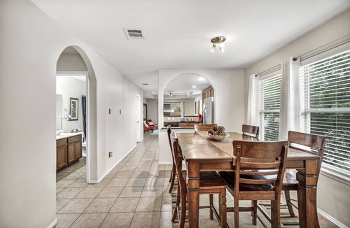 Manchaca House | Slice of Austin located just 15 mins from downtown in a quiet and safe community