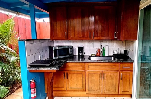 Waialua Condo | Slice of Heaven Studio