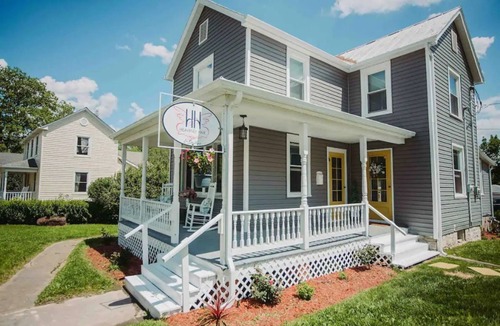 Lake Forest Estates House | 😇Slice of Heaven by Property Lovers 💕