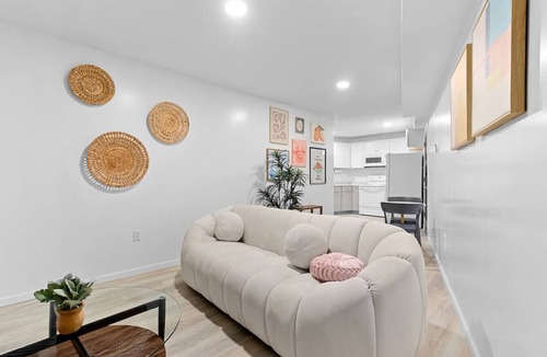 Orange Prairie Apartment | Slice of the good Life: Concord A8