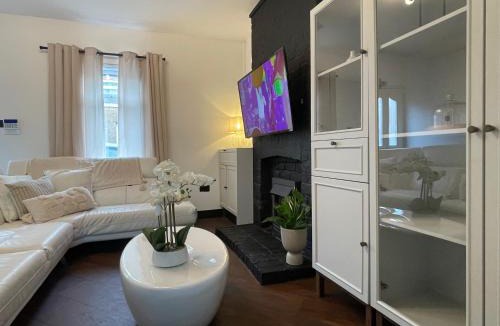 Standish House | Slick Space for a Standish Stay