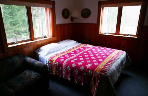 Oliverea Resort | Slide Mountain Forest House