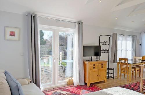 Emsworth House | Slipper Pond Cabin - Emsworth