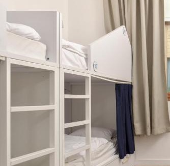 Voltaire - Saint Amour Hostel | SLO Hostel Lyon Saxe