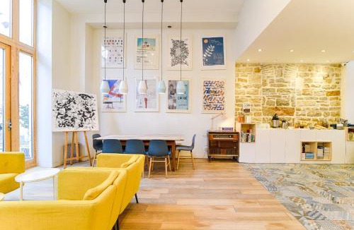 Voltaire - Saint Amour Hostel | SLO Hostel Lyon Saxe