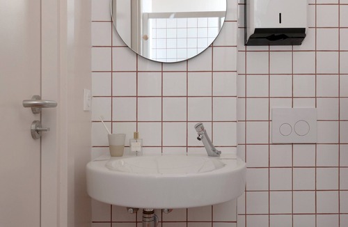 Centre Ville-Gare Hostel | Slo Nice