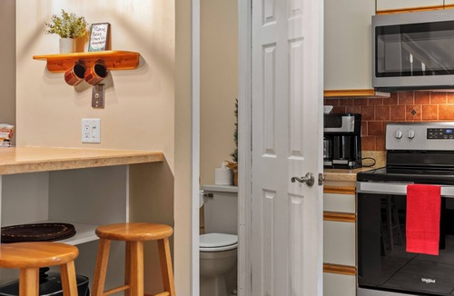 Village at Camelback Condo | Slope Lodge | Prime Skiing Location | Indoor Pool, Hot Tub, Sauna | Private Deck