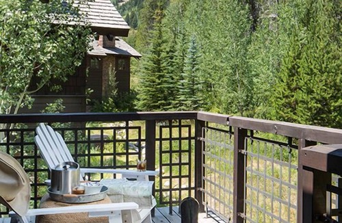 Granite Ridge Villa | Slope-side Granite Ridge luxury lodge with ample space for all