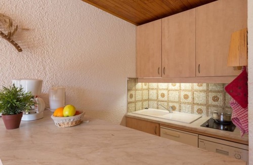 Venosc Apartment | Slope-Side Stay with Balcony