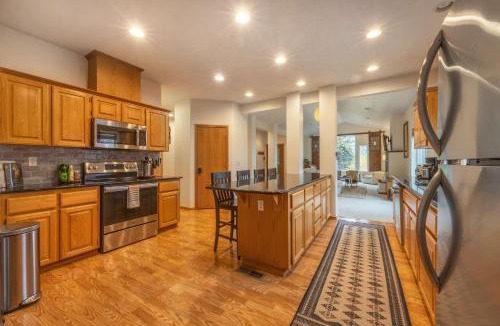 Parkdale House | Slope View home