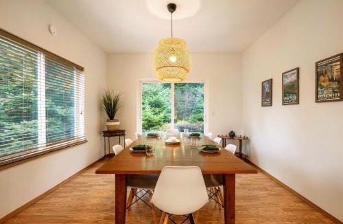 Parkdale House | Slope View home