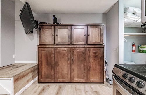 Sunday River Area Condo | Slopeside! Cascades studio Sleeps 4