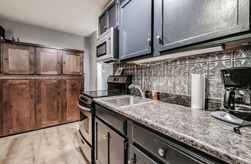 Sunday River Area Condo | Slopeside! Cascades studio Sleeps 4