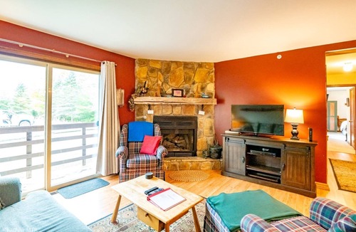 Timberline Condo | Slopeside Condo D102