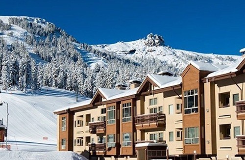 Kirkwood Condo | Slopeside Location + Shared Outdoor Hot Tub
