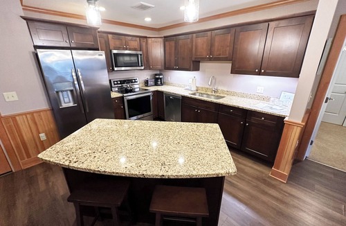 North Conway Condo | Slopeside Retreat at Cranmore, Ski-in/Ski-out