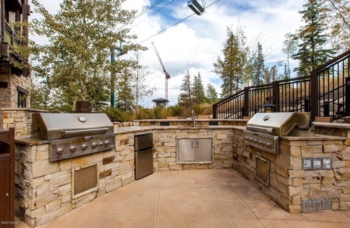 Empire Pass Condo | Slopeside Studio Condo in Empire Pass with Mountain Views, On-Site Hot Tub