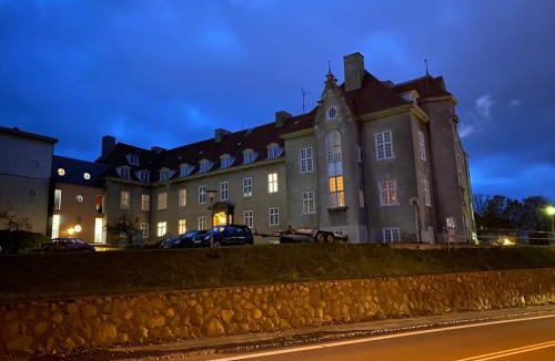 Ronne House | Slottets Anneks