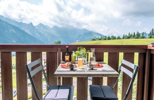 Manigod Condo | Slow Chalet MtBlanc Soleil Ski-in/out Nice View Balcony Elevator Parking