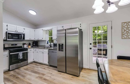 Villa Rica House | Slow Mornings & Firelight Nights | Cozy Tree Retreat