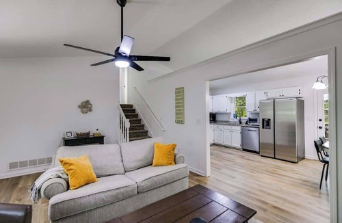 Villa Rica House | Slow Mornings & Firelight Nights | Cozy Tree Retreat