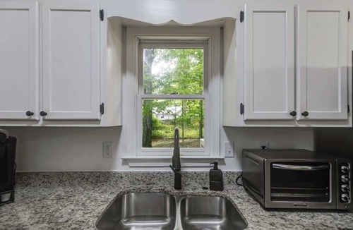 Villa Rica House | Slow Mornings & Firelight Nights | Cozy Tree Retreat