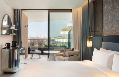 Sant Adria de Besos Hotel | SLS Barcelona