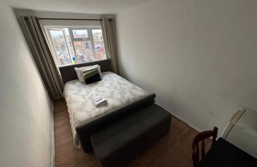 Tottenham Apartment | SLT Comfy Double Room Tottenham London
