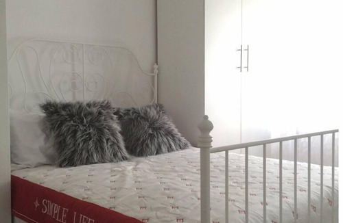 Kuala Lumpur Bed & Breakfast | Slumber & Breakfast Bedroom