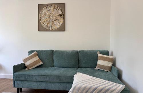 Wallington North Apartment | SM6 Lotus House