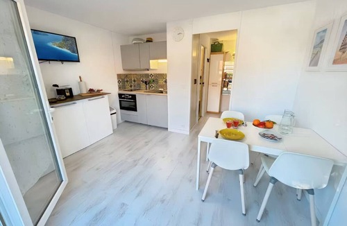 Merville-Franceville-Plage Apartment | Small private courtyard - 1 minute walk from the beach