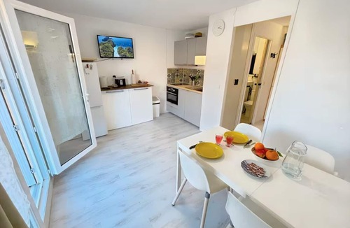 Merville-Franceville-Plage Apartment | Small private courtyard - 1 minute walk from the beach