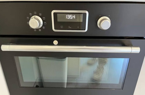 Merville-Franceville-Plage Apartment | Small private courtyard - 1 minute walk from the beach