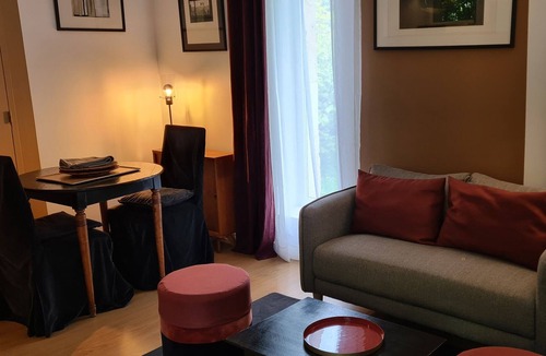 Sainte-Honorine-des-Pertes Cottage | Small house near Omaha Beach