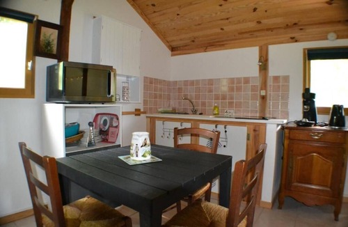 Roquefort-les-Cascades Ski Chalet | Small 18m2 chalet just a stone's throw from the waterfalls, in a relaxing location!