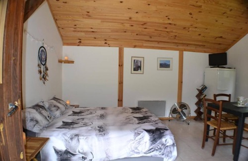 Roquefort-les-Cascades Ski Chalet | Small 18m2 chalet just a stone's throw from the waterfalls, in a relaxing location!