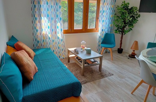 Carcassonne House | Small 3-bedroom townhouse with garden 600 m from the medieval town.
