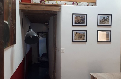 Saint-Etienne-les-Orgues Apartment | Small artist's house