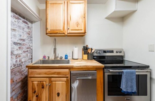 Danville Apartment | Small and Stylish: Main St. Apt